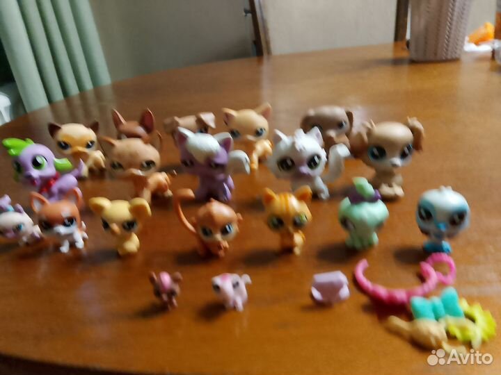 Littlest pet shop lps