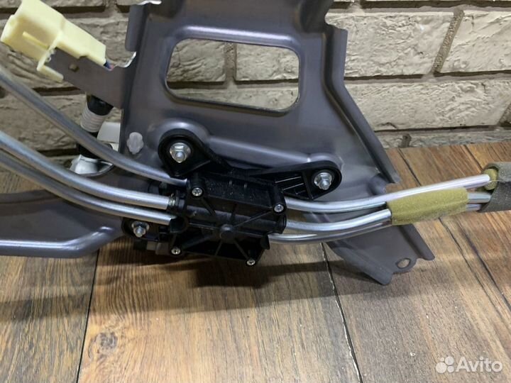 Lexus LS460L Шторка солнцезащитная задней правой