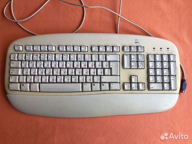 Клавиатура проводная Logitech Deluxe Keyboard