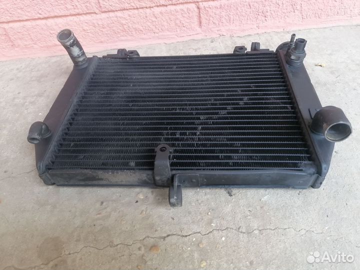 Радиатор yamaha r6 99 02