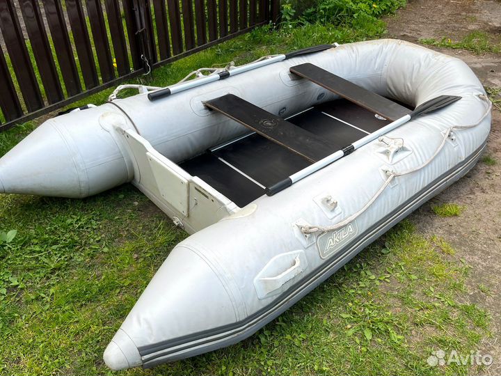 Лодка Akila Flint 300