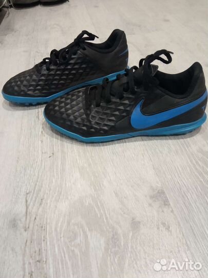 Сороконожки nike tiempo 38,5