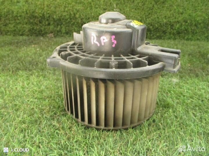 Мотор печки на honda stepwgn RF3 K20A