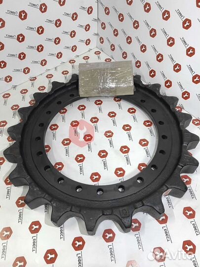 Звездочка Volvo EC250D