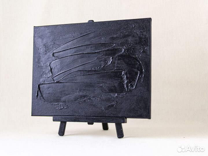 Черная картина, абстракция с фактурой