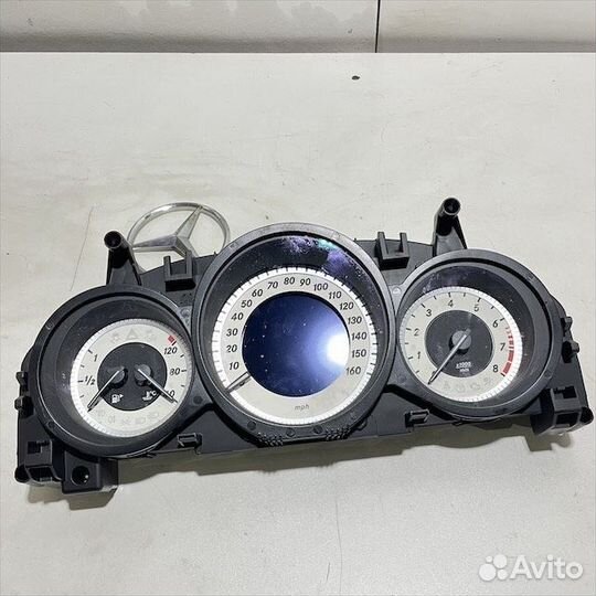 Щиток приборов Мерседес 207 w207 рест