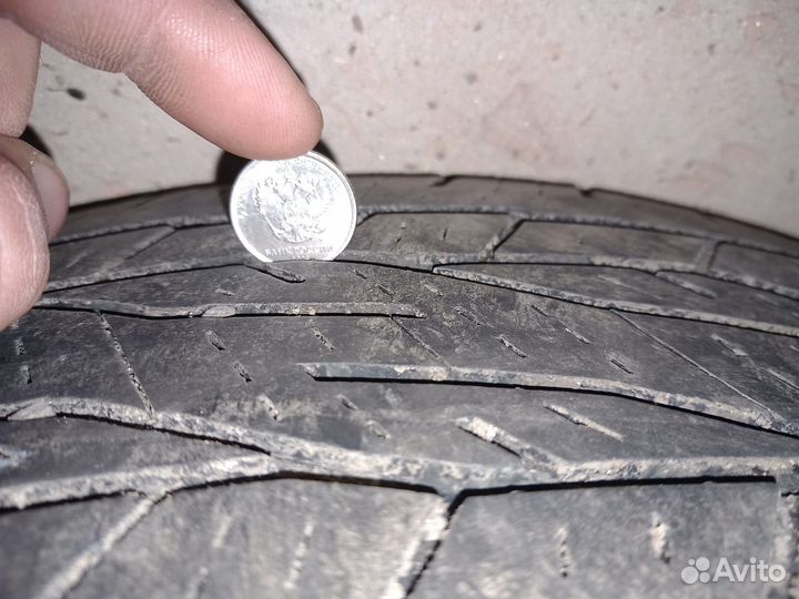Continental ContiCrossContact LX2 215/65 R16