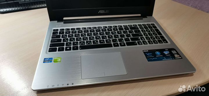 Ноутбук asus