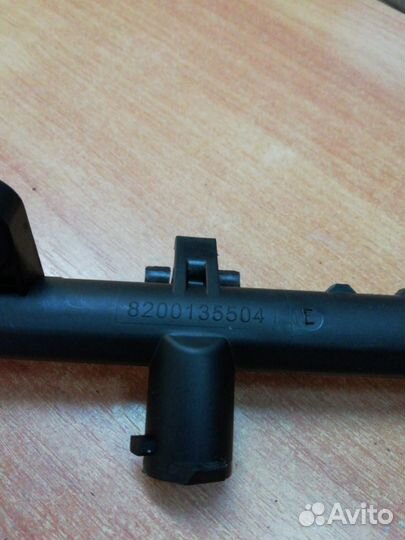 Топливная рампа Рено 8200135504