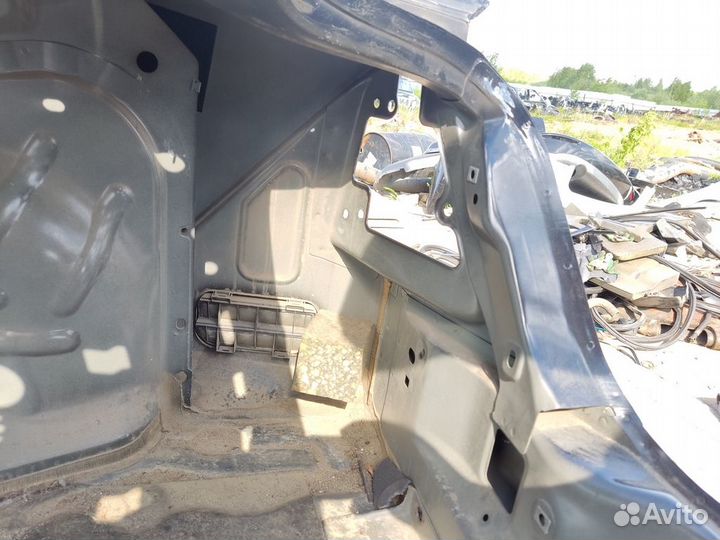 Панель задняя Ford Mondeo 2000-2007