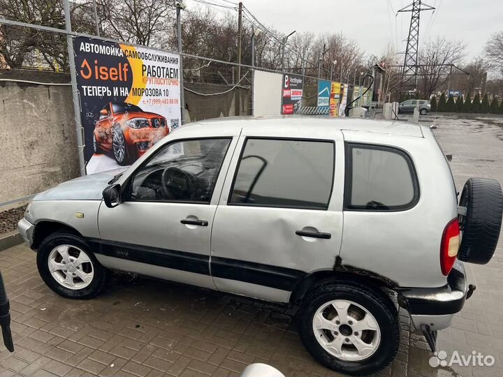 Chevrolet Niva 1.7 МТ, 2004, 220 100 км