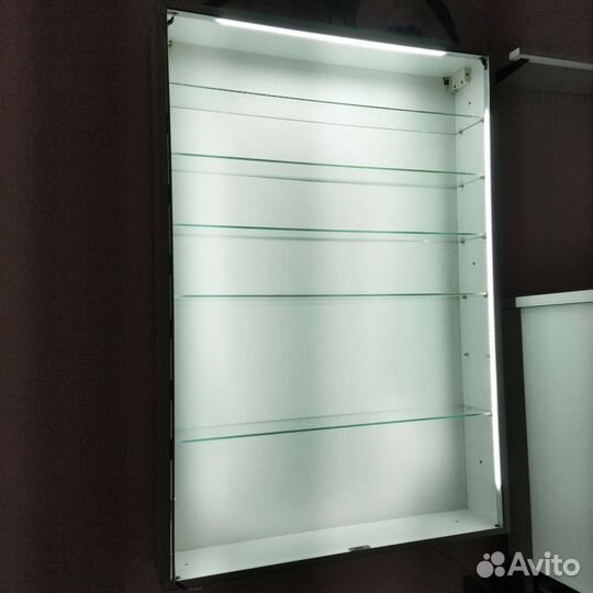 Полка настенная белая