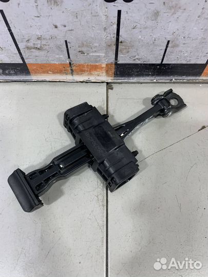 Ограничитель двери Exeed RX (T22)