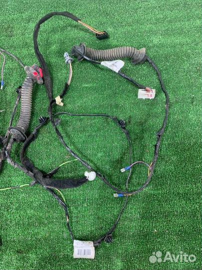 Проводка двери Renault Logan седан 1.6 K7MC697 (84