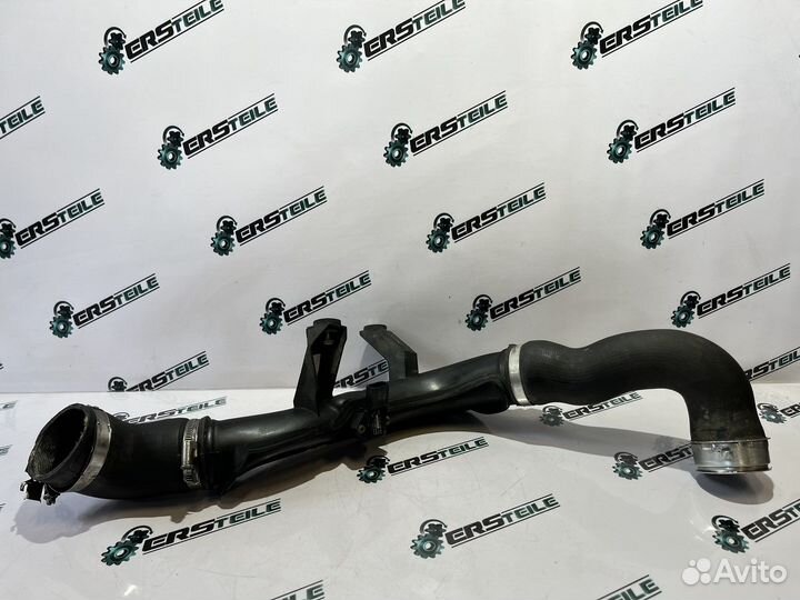 Патрубок интеркулера левый VW Audi 1.8 Tsi