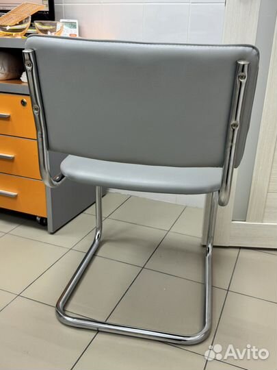 Офисный стул