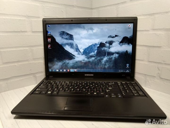 Шустрый бюджетный ноутбук Samsung