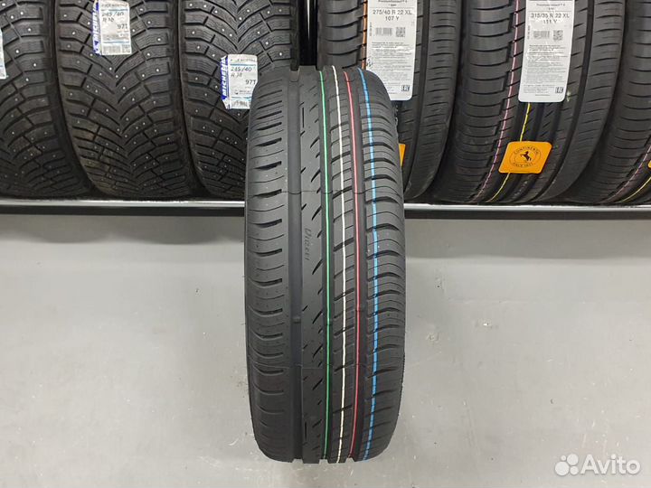 Viatti Strada Asimmetrico V-130 215/50 R17