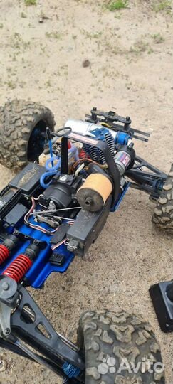 Traxxas revo 3.3 1:8