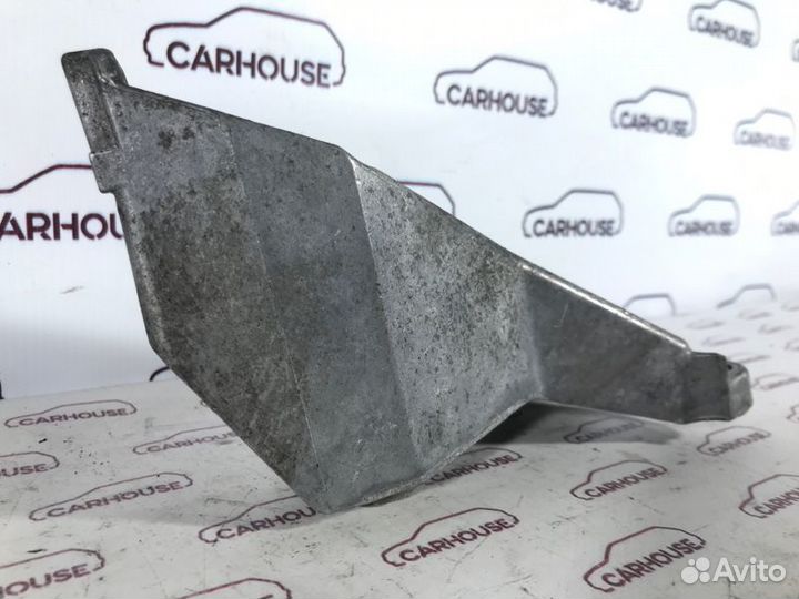 Кронштейн двигателя левый Audi A4 B6 1.8T AMB