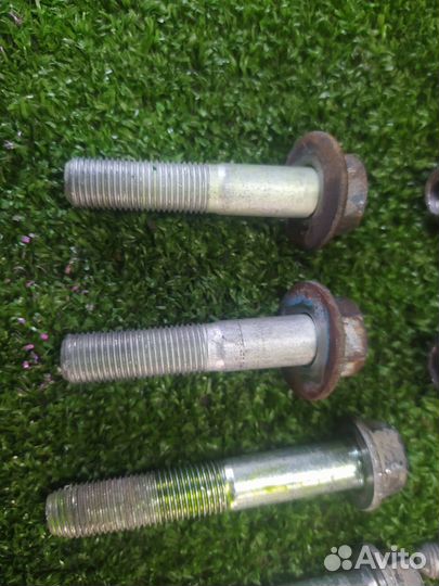 Болты подвески комплект задние Honda Cr-V RD7 K24A