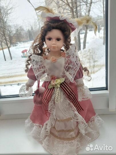 Кукла фарфоровая 40см коллекционная