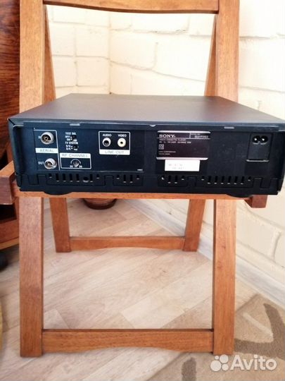 Видеомагнитофон