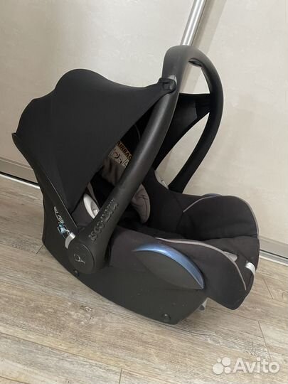 Автолюлька maxi cosi с вкладышем. Очень удобная