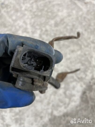 Датчик дорожного просвета задний bmw f30