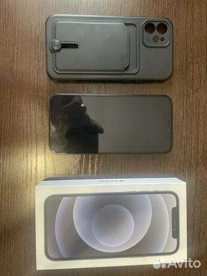 iPhone 12, 64 ГБ