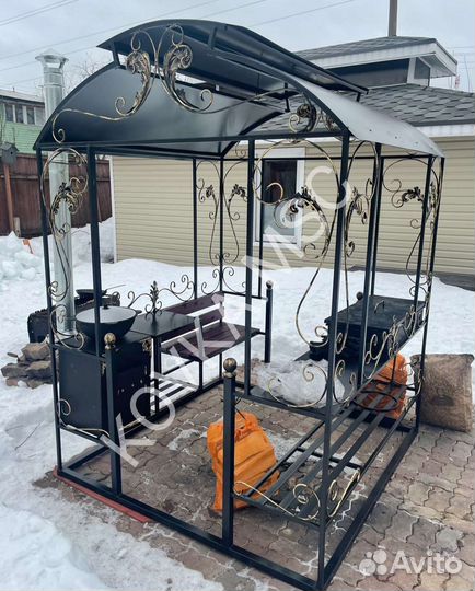 Беседка с мангалом