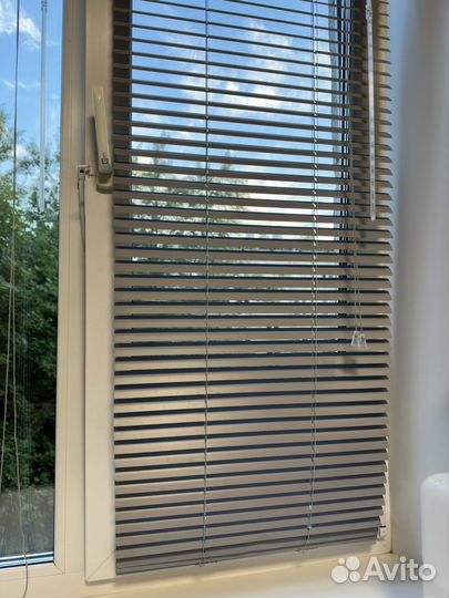 Жалюзи горизонтальные алюминиевые