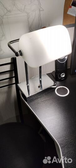 Лампа настольная