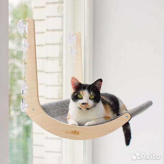 Гамак-лежанка для кошек на окно