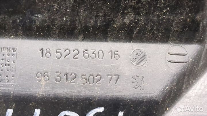 Решетка радиатора Peugeot 406, 2001