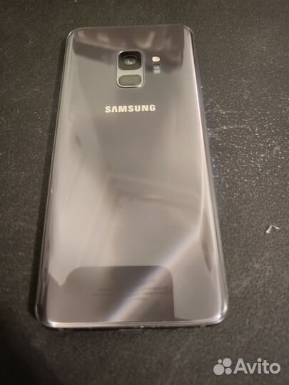 Samsung Galaxy S9, 4/64 ГБ