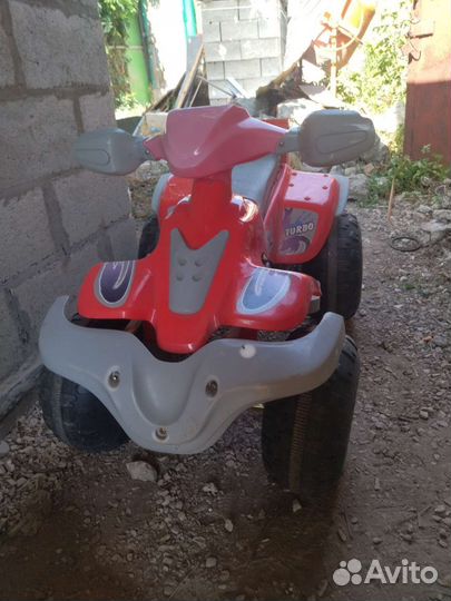 Детский квадроцикл на аккумуляторе