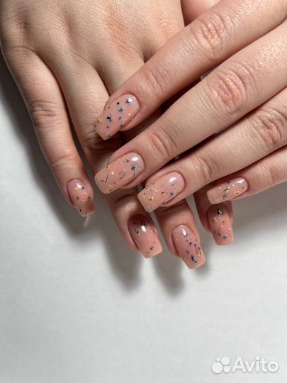 Маникюр,наращивание ногтей