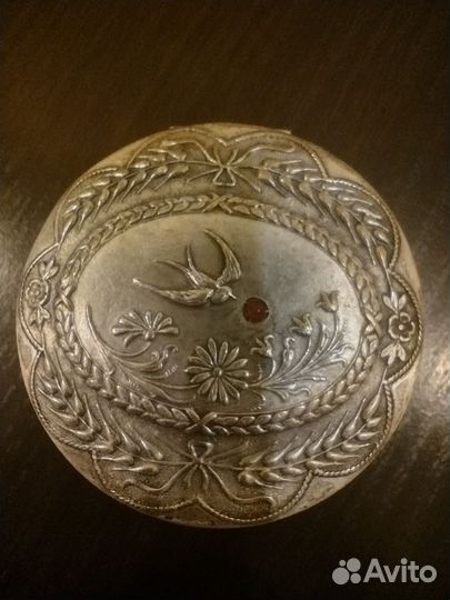 Пудренница винтаж с зеркальцем