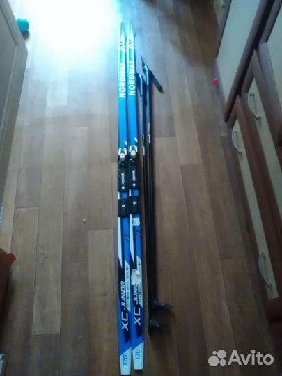 Лыжи беговые 170 см., палки, ботинки 36 р. nordwey