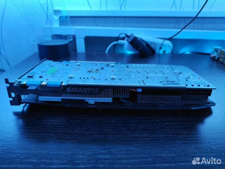 Gigabyte GTX670 windforce OC 2GB