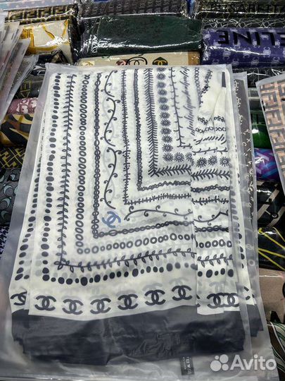 Шарф 100 шёлк, в подарочном конверте