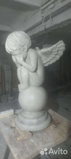 Памятники, скульптуры из природного камня