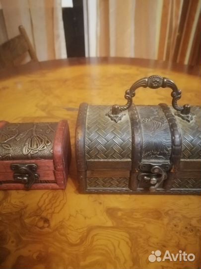 Сундук деревянный, шкатулка