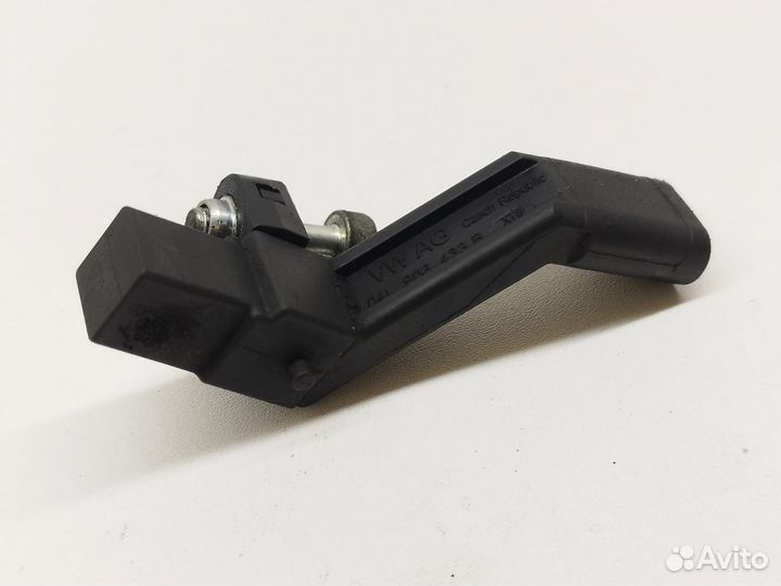 Датчик положения коленвала VAG 04L906433B