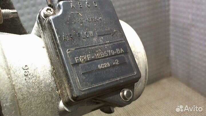 Корпус воздушного фильтра Ford Taurus, 1996