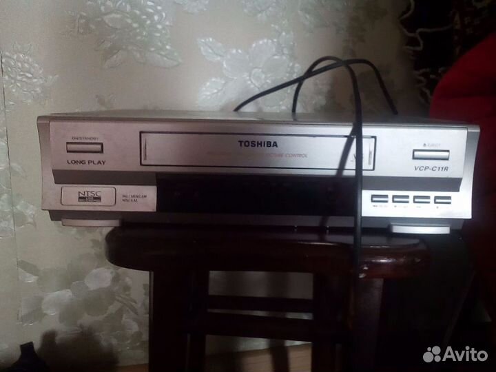 Видеомагнитофон toshiba VCR-C11R