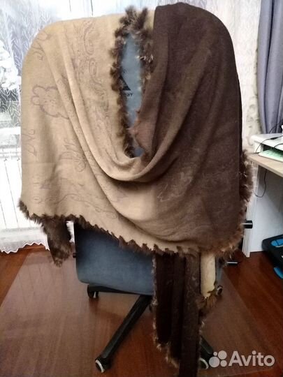 Пончо с мехом