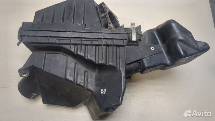 Корпус воздушного фильтра Nissan Primera P12