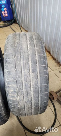 Pirelli P Zero 255/40 R19